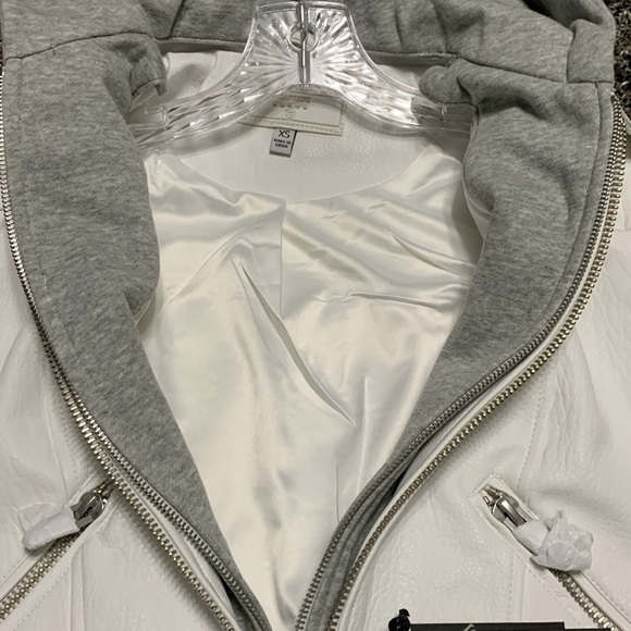 BLANKNYC Vegan Leather Hoodie Jacket XS - Picture 12 of 14